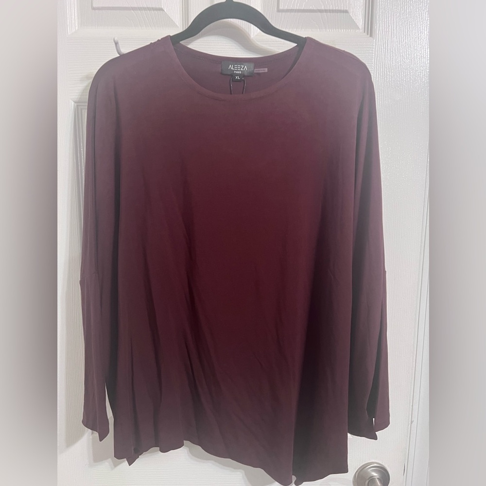 NWT | Aleeza Paris Women's Brown / Burgundy Long Sleeve Top, Size XL